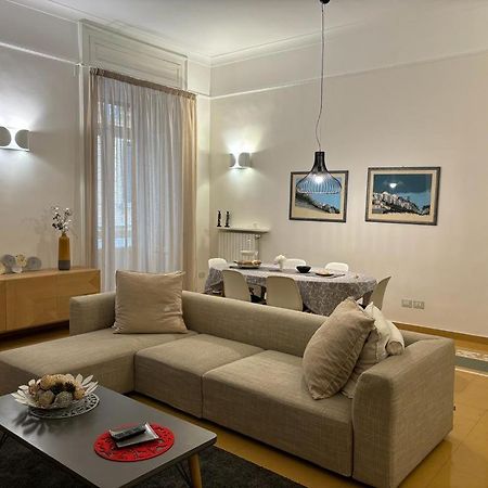 Luxury Manfredi Apartment サレルノ エクステリア 写真