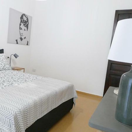 Luxury Manfredi Apartment サレルノ エクステリア 写真