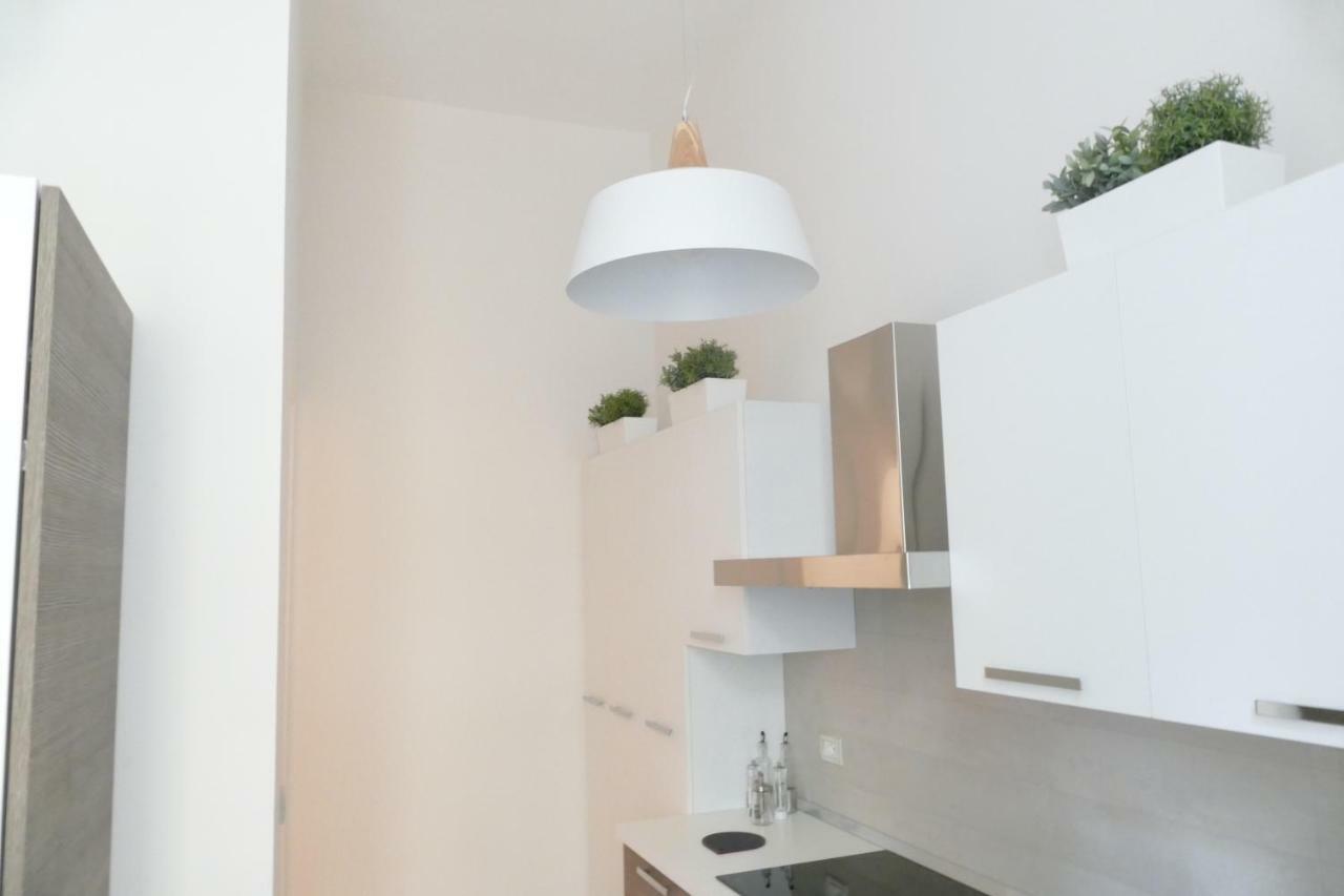 Luxury Manfredi Apartment サレルノ エクステリア 写真