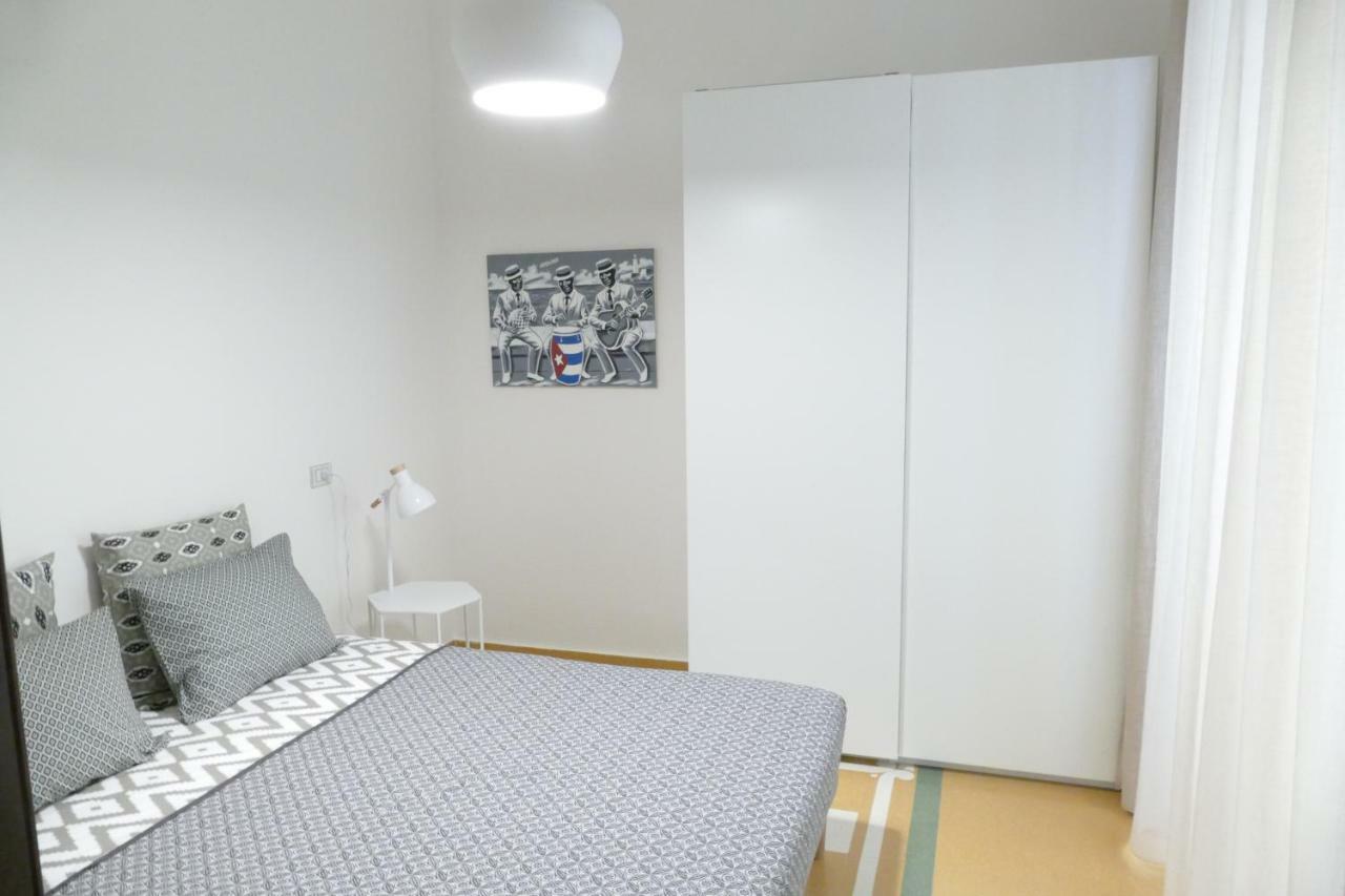 Luxury Manfredi Apartment サレルノ エクステリア 写真